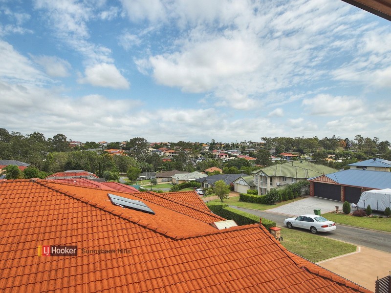 30 Fairmont Crescent, Underwood QLD 4119