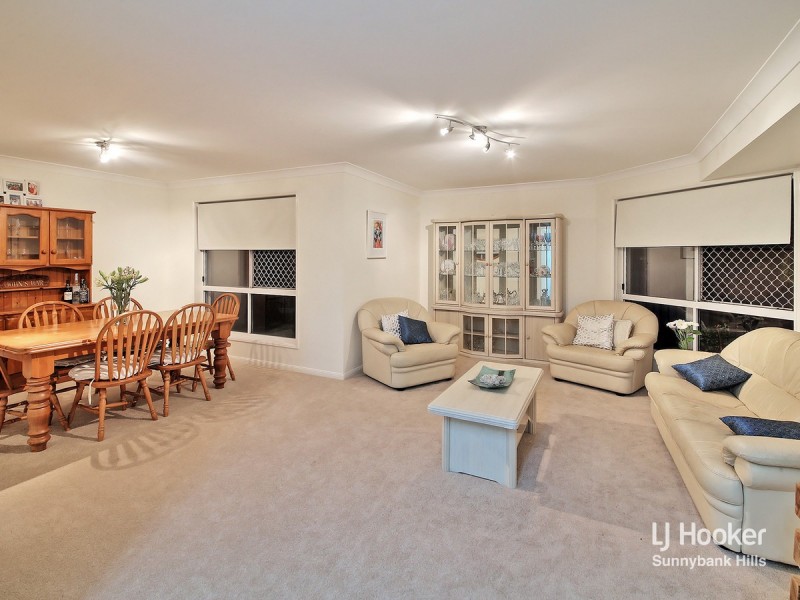 84 Poinciana Crescent, Stretton QLD 4116