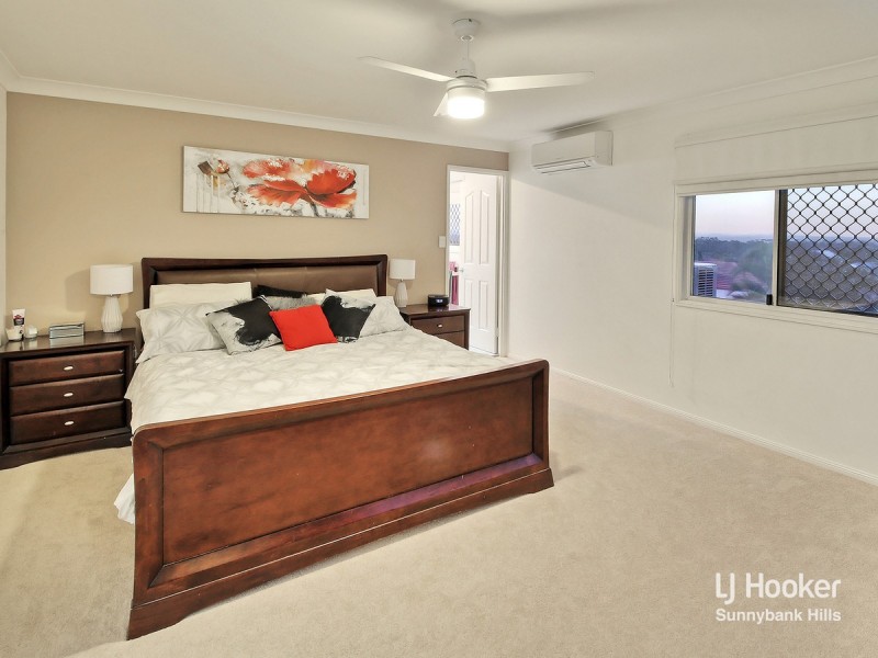 84 Poinciana Crescent, Stretton QLD 4116