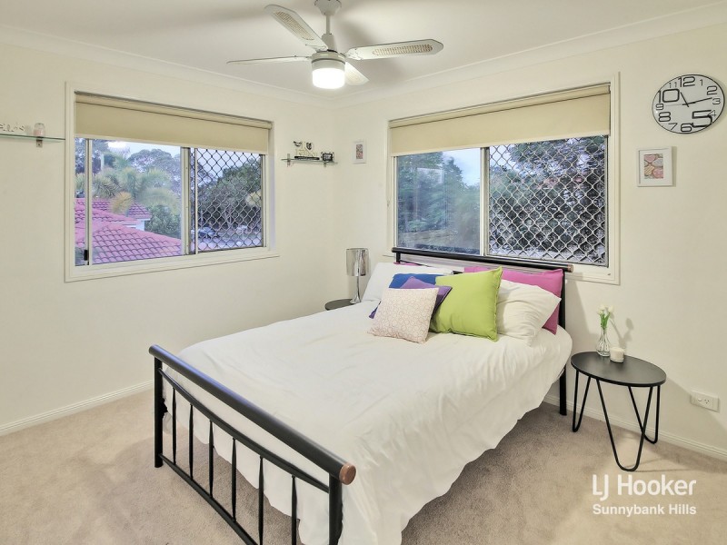 84 Poinciana Crescent, Stretton QLD 4116