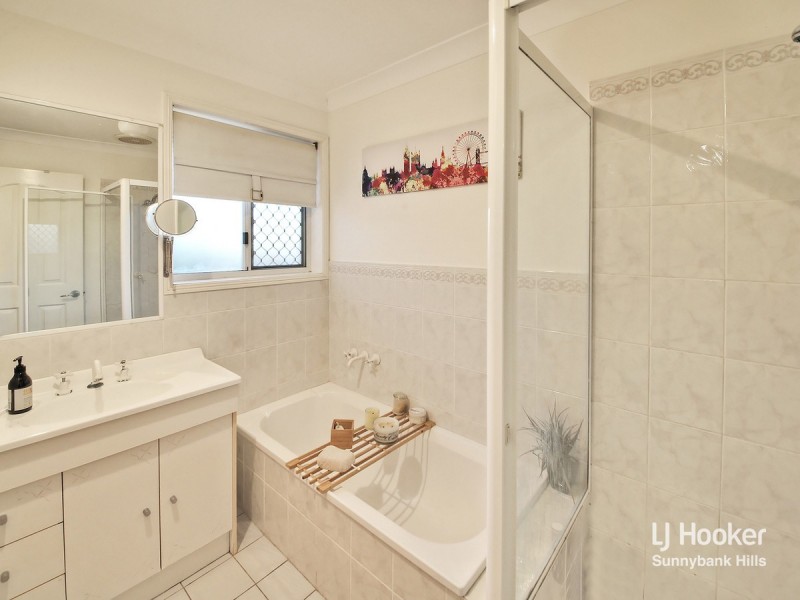 84 Poinciana Crescent, Stretton QLD 4116