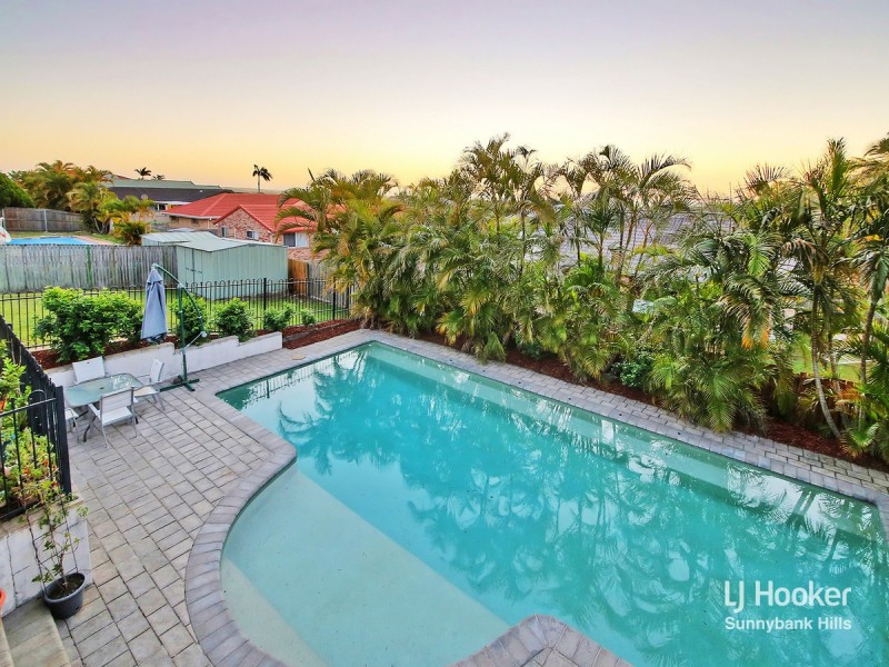 84 Poinciana Crescent, Stretton QLD 4116