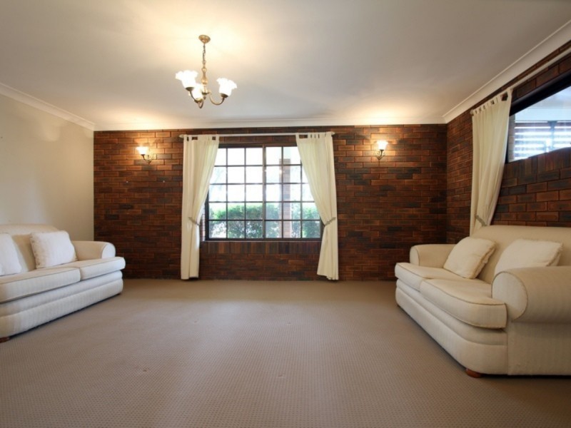 26 Orpheus Street, Robertson QLD 4109