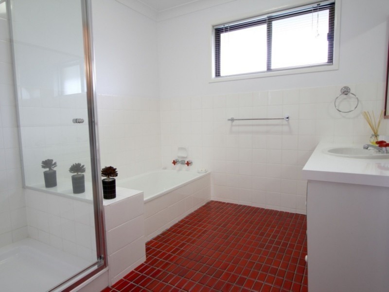 26 Orpheus Street, Robertson QLD 4109