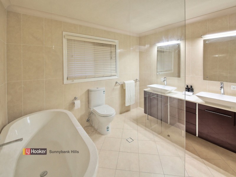 23 Alphitonia Crescent, Sunnybank Hills QLD 4109