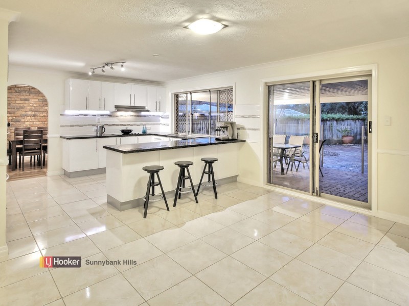 23 Alphitonia Crescent, Sunnybank Hills QLD 4109