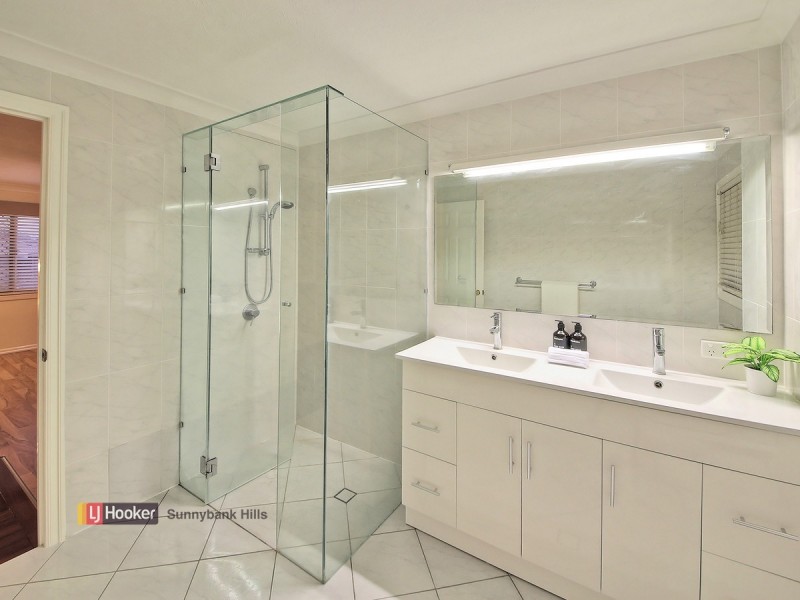 23 Alphitonia Crescent, Sunnybank Hills QLD 4109