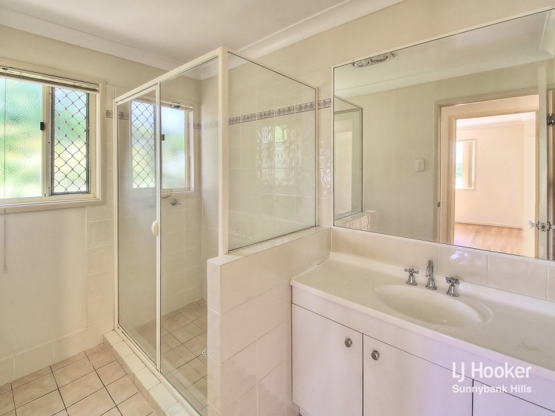 32 Ryhill Road, Sunnybank Hills QLD 4109