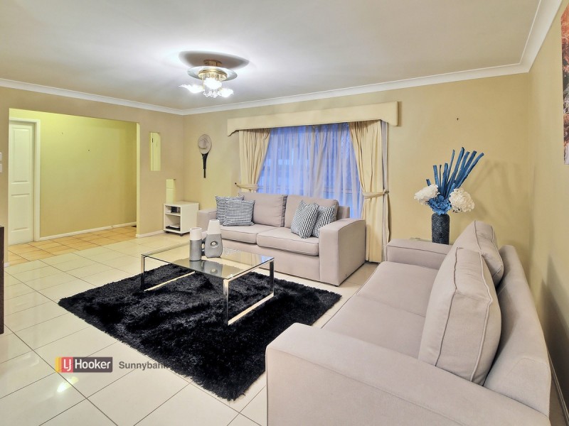 17 Carnation Crescent, Calamvale QLD 4116