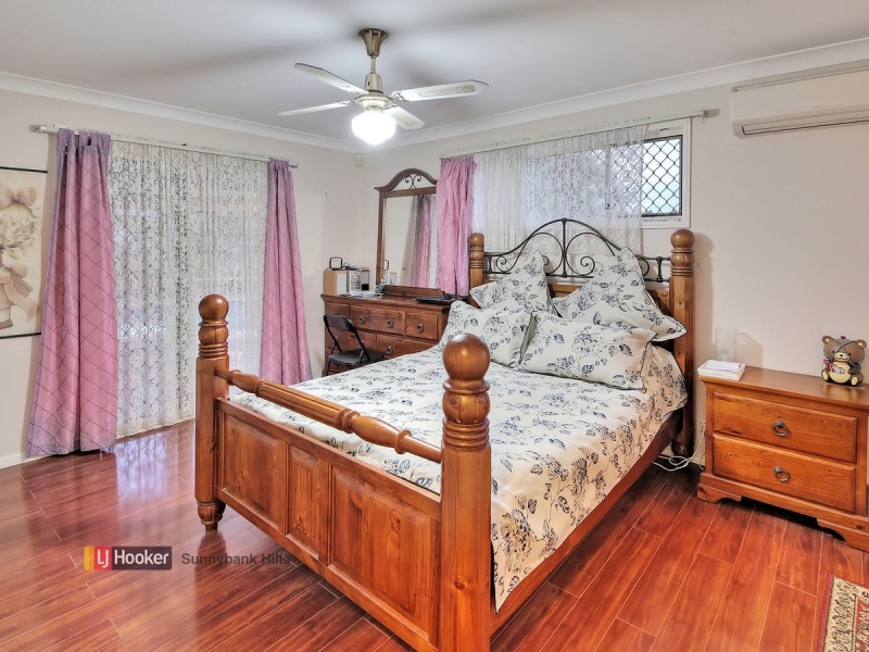 17 Carnation Crescent, Calamvale QLD 4116