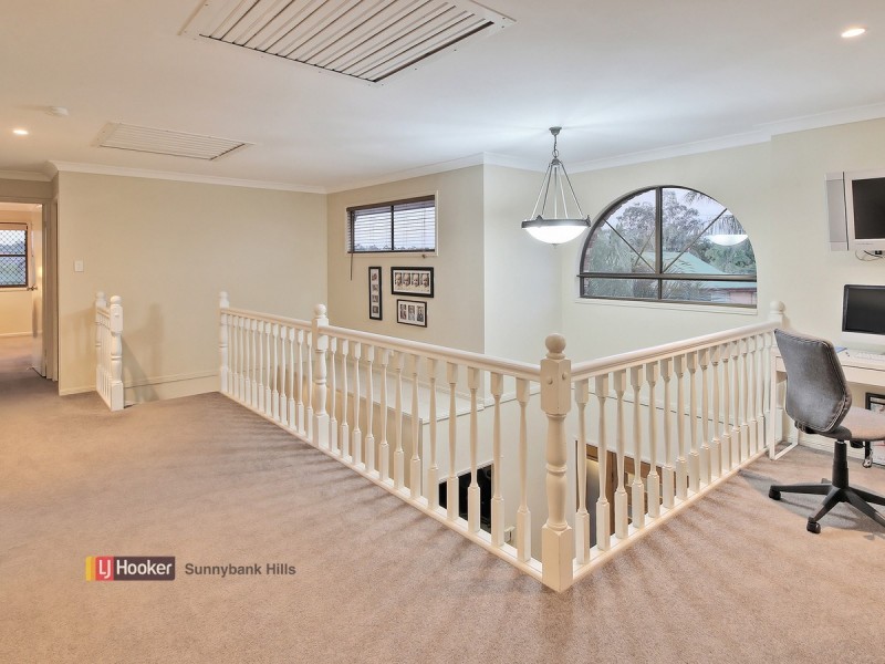 4 Kensington Place, Wishart QLD 4122