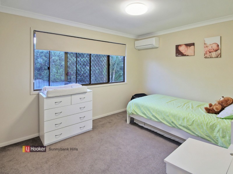 4 Kensington Place, Wishart QLD 4122