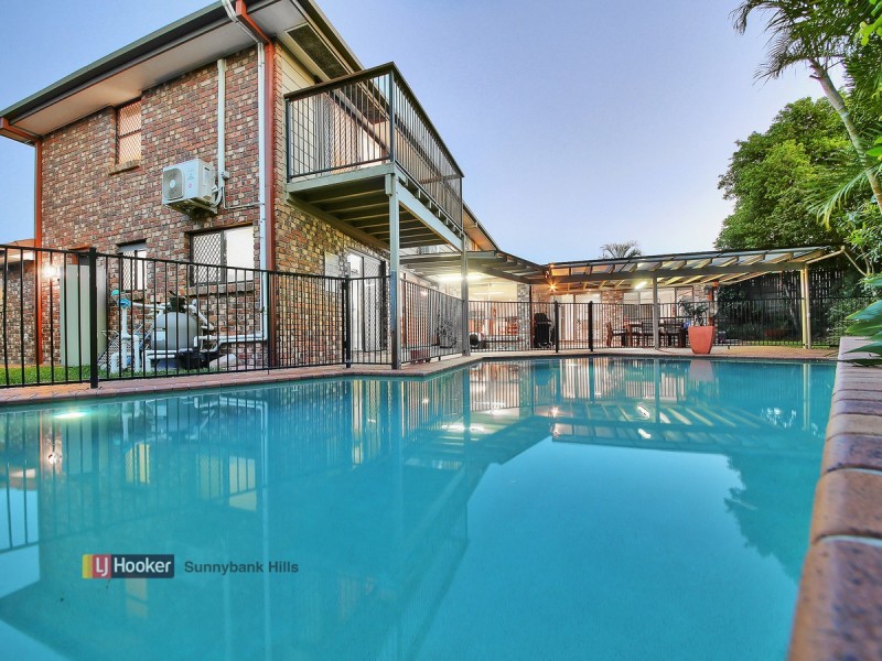 4 Kensington Place, Wishart QLD 4122