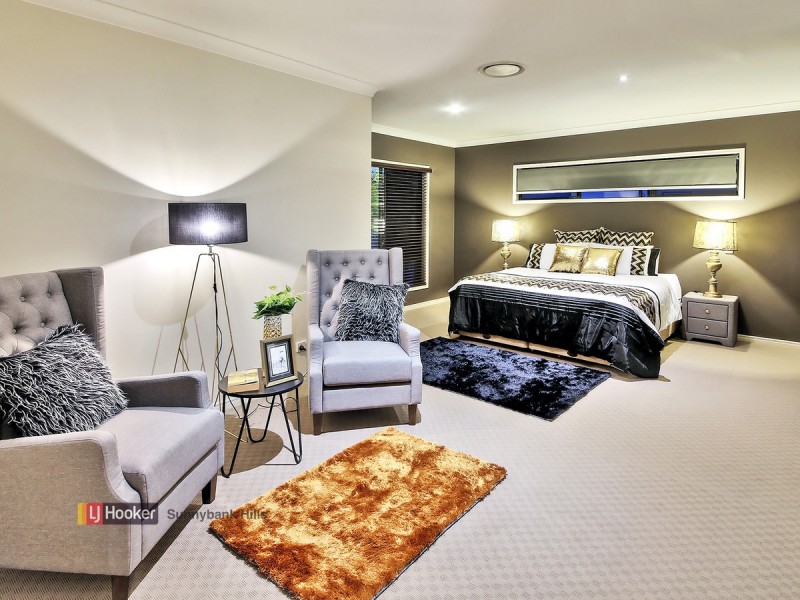 19 Langford Street, Eight Mile Plains QLD 4113