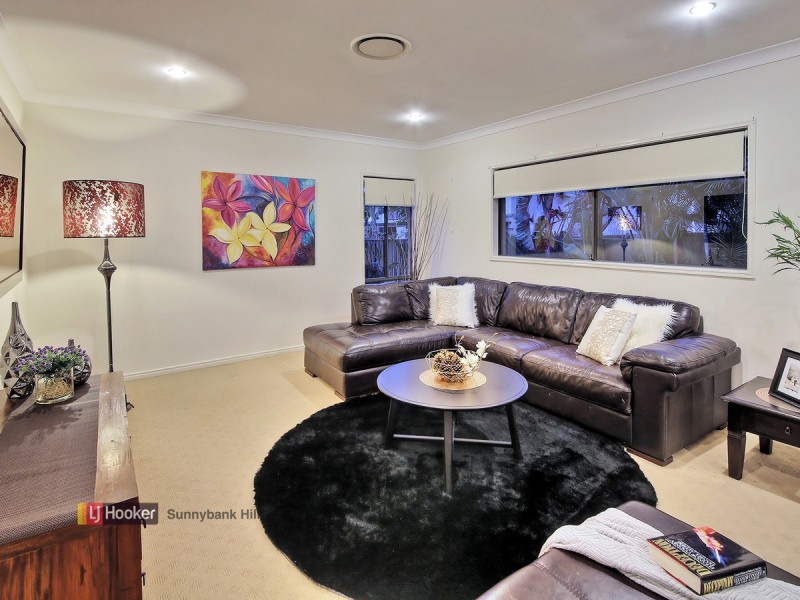 19 Langford Street, Eight Mile Plains QLD 4113