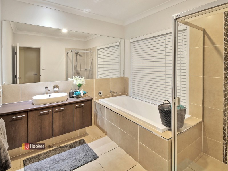 19 Langford Street, Eight Mile Plains QLD 4113