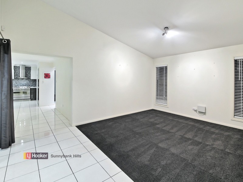 4 Morialta Place, Parkinson QLD 4115