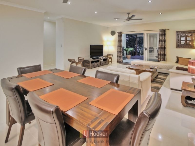 94 Lang Street, Sunnybank Hills QLD 4109