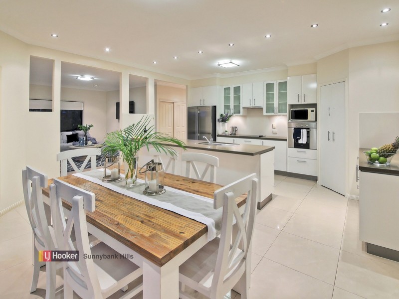 7 Shirley Close, Kuraby QLD 4112