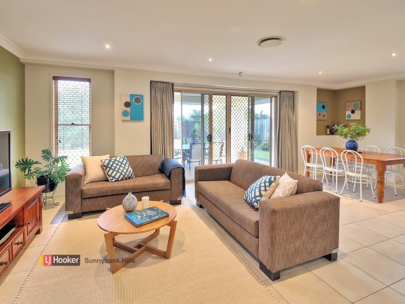 19 Trevi Close, Eight Mile Plains QLD 4113