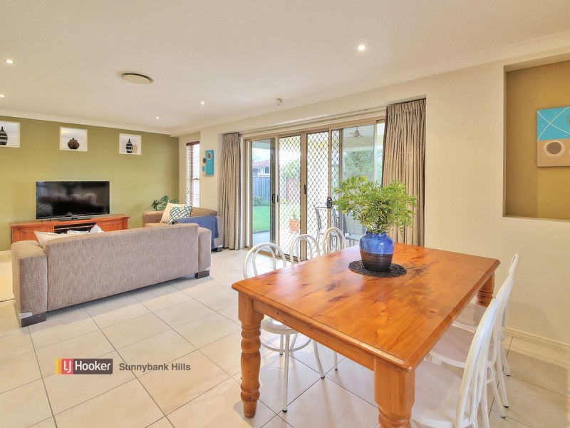 19 Trevi Close, Eight Mile Plains QLD 4113