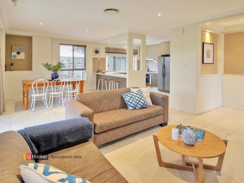 19 Trevi Close, Eight Mile Plains QLD 4113