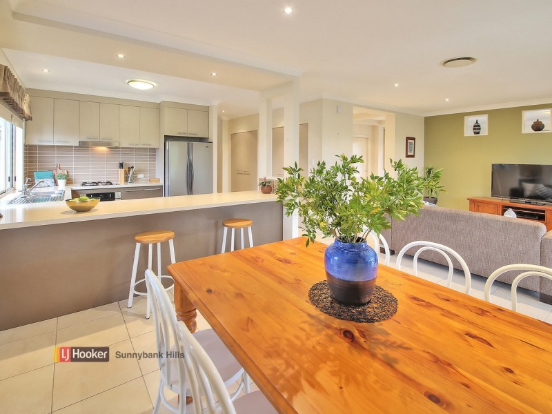 19 Trevi Close, Eight Mile Plains QLD 4113