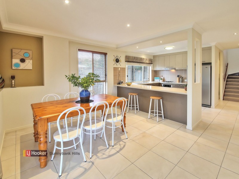 19 Trevi Close, Eight Mile Plains QLD 4113