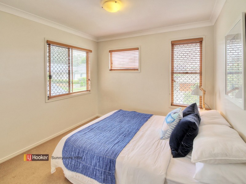 19 Trevi Close, Eight Mile Plains QLD 4113