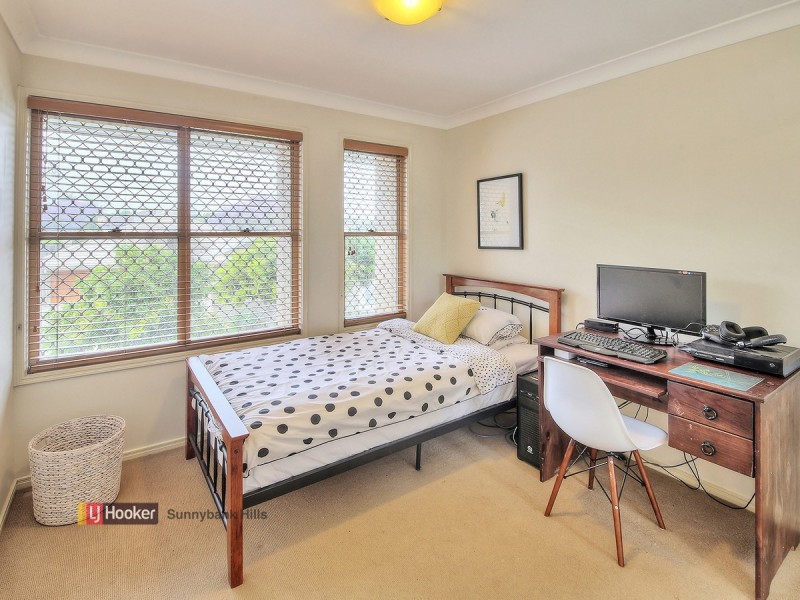 19 Trevi Close, Eight Mile Plains QLD 4113