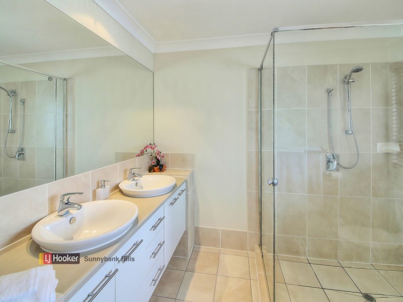 19 Trevi Close, Eight Mile Plains QLD 4113