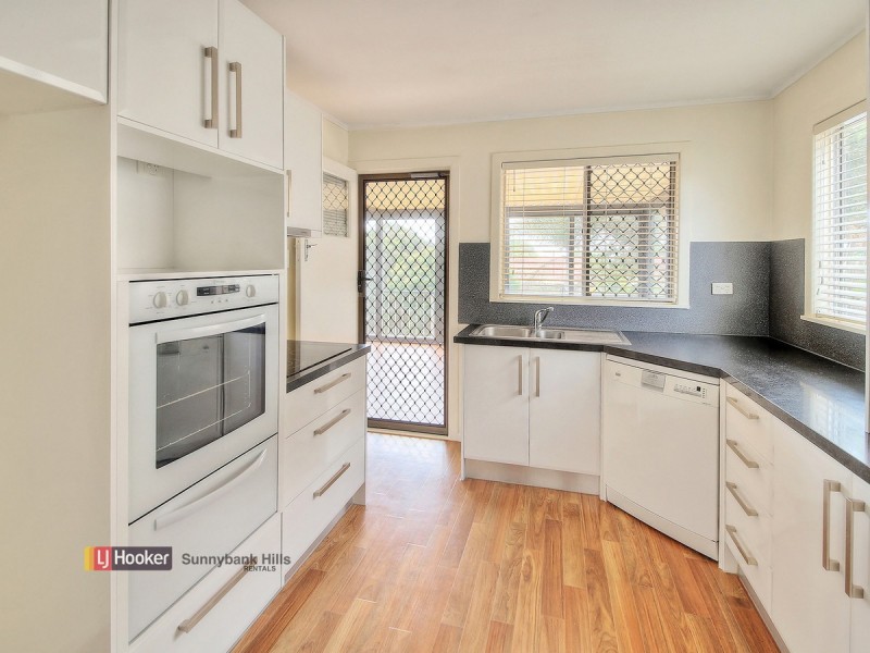 51 Koumala Street, Mansfield QLD 4122