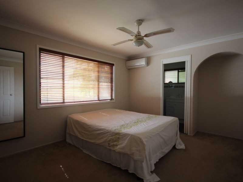 12 Peatmoss Street, Sunnybank Hills QLD 4109