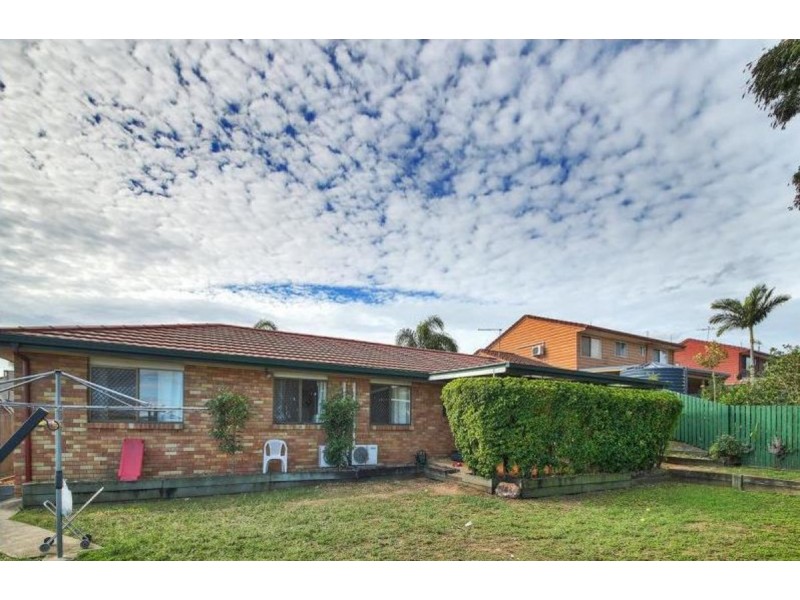 15 Chenin Street, Calamvale QLD 4116