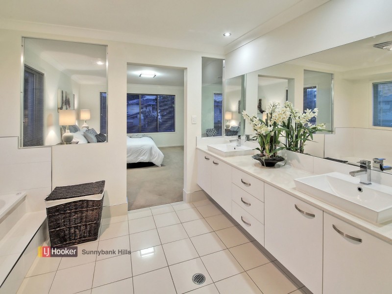 5 Henderson Street, Eight Mile Plains QLD 4113