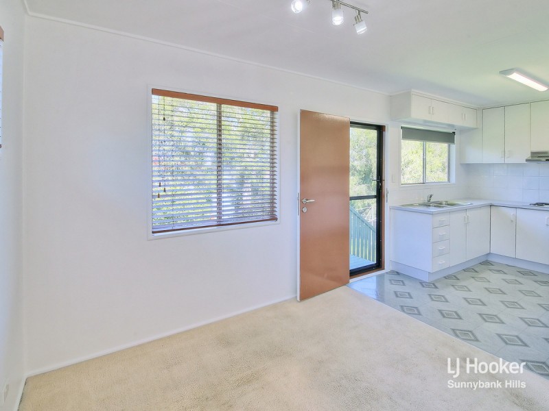 15 Fair Street, Wishart QLD 4122