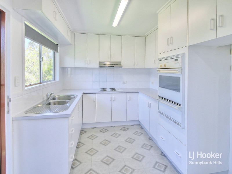 15 Fair Street, Wishart QLD 4122