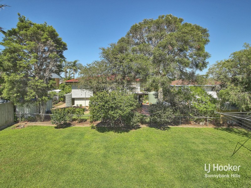 15 Fair Street, Wishart QLD 4122