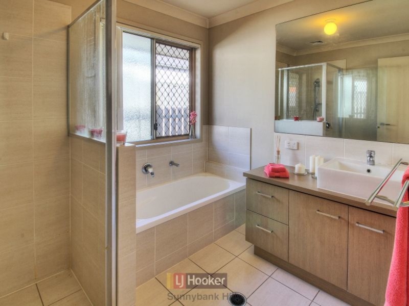 50 Kakadu Street, Parkinson QLD 4115