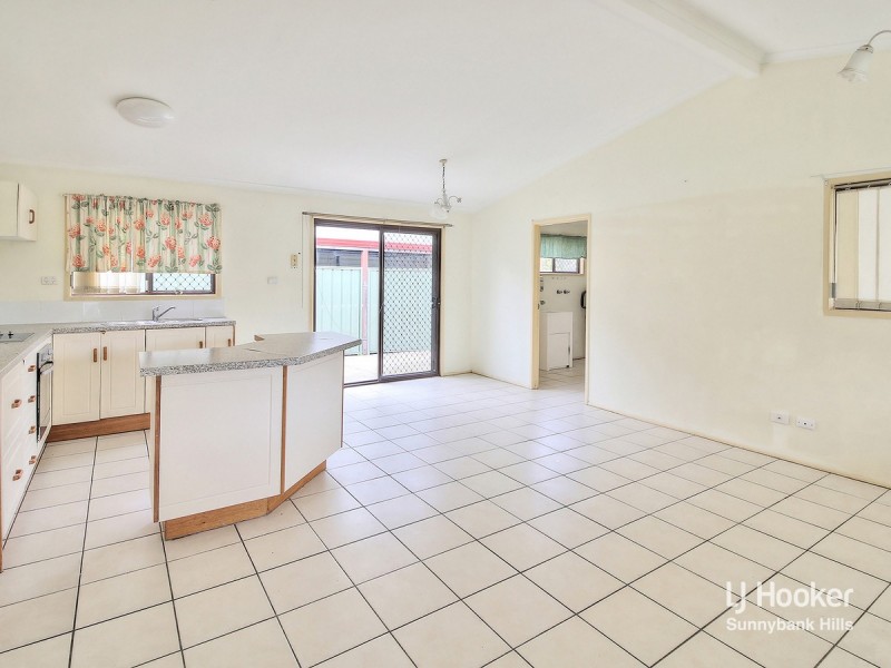 1 Strover Court, Springwood QLD 4127