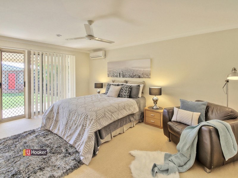 12 Strathaird Place, Parkinson QLD 4115
