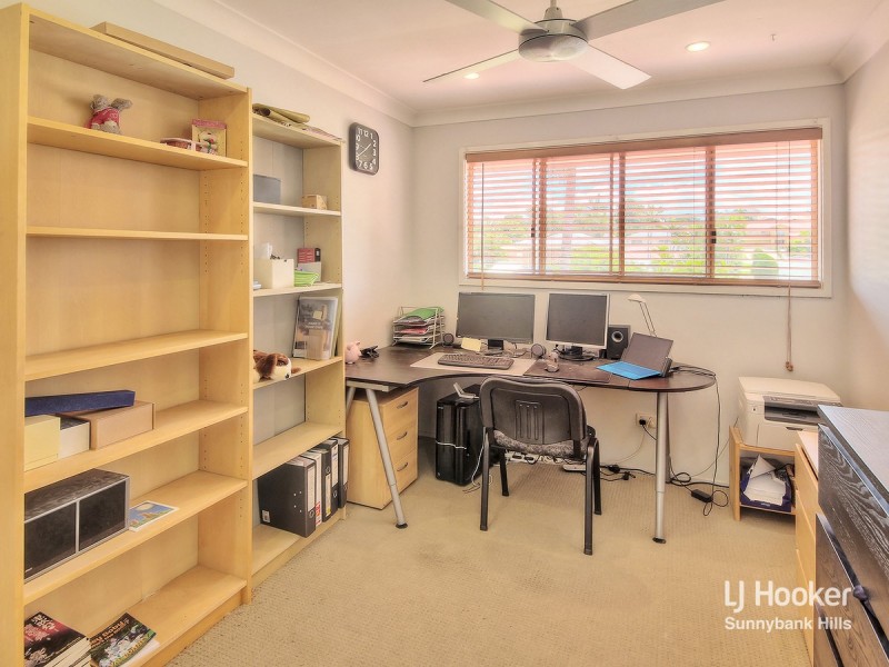 15 Japonica Place, Calamvale QLD 4116
