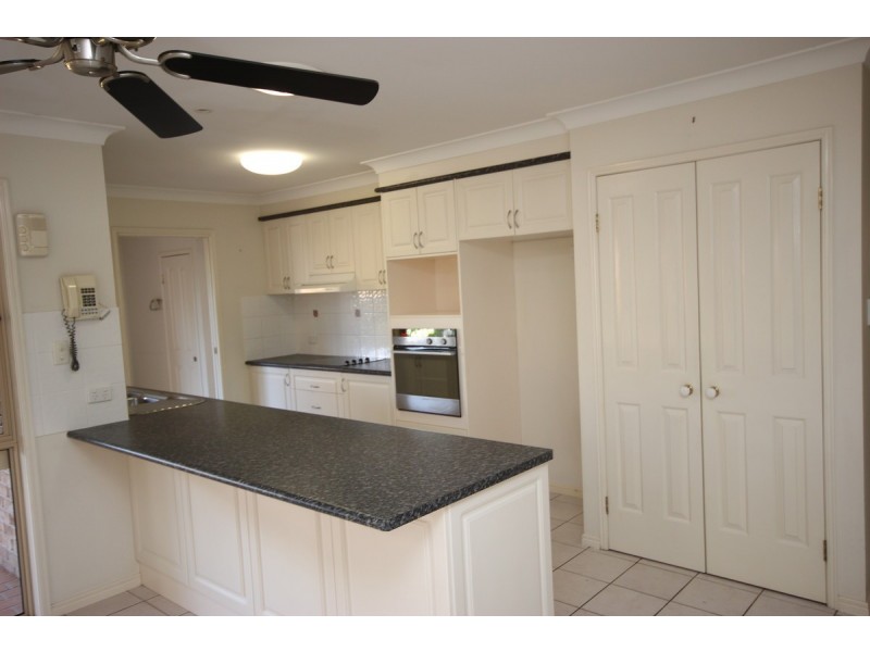 5 Sunhaven Crescent, Kuraby QLD 4112