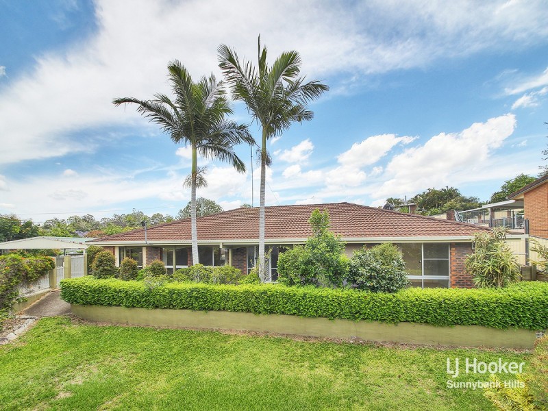 2 Belmore Drive, Rochedale South QLD 4123