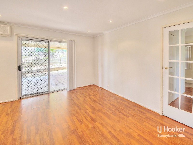 2 Belmore Drive, Rochedale South QLD 4123