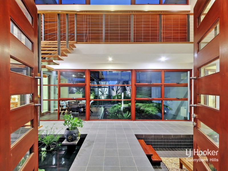 21 Azzure Street, Eight Mile Plains QLD 4113