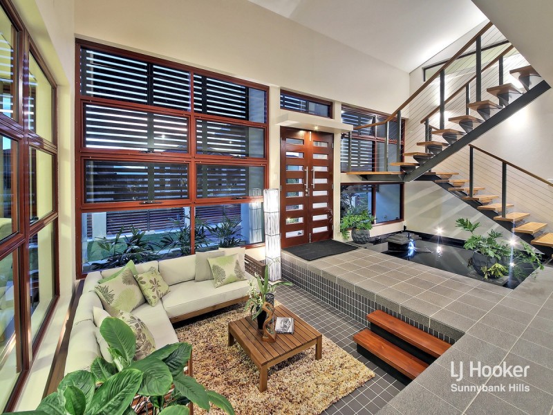 21 Azzure Street, Eight Mile Plains QLD 4113