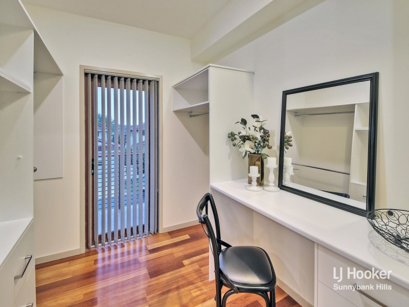 21 Azzure Street, Eight Mile Plains QLD 4113