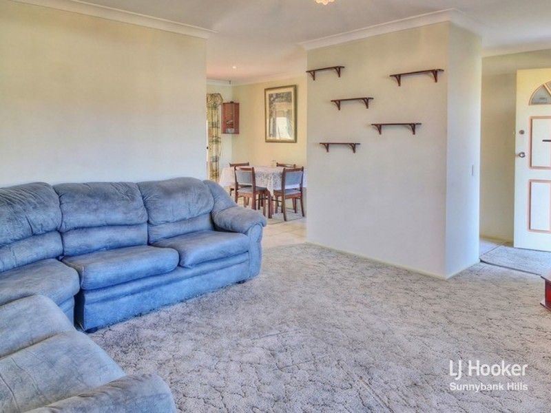 40 Estramina Road, Regents Park QLD 4118