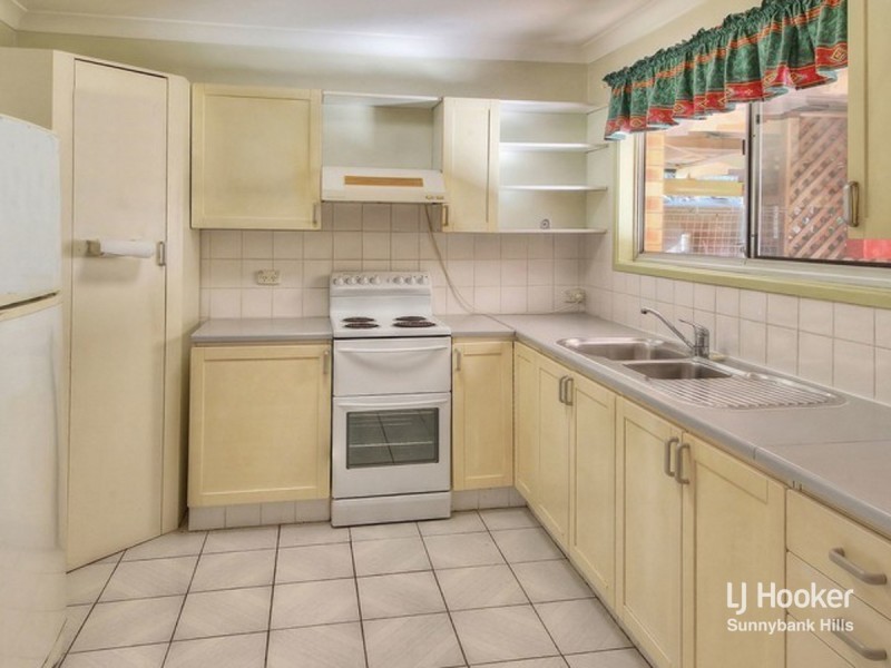 40 Estramina Road, Regents Park QLD 4118